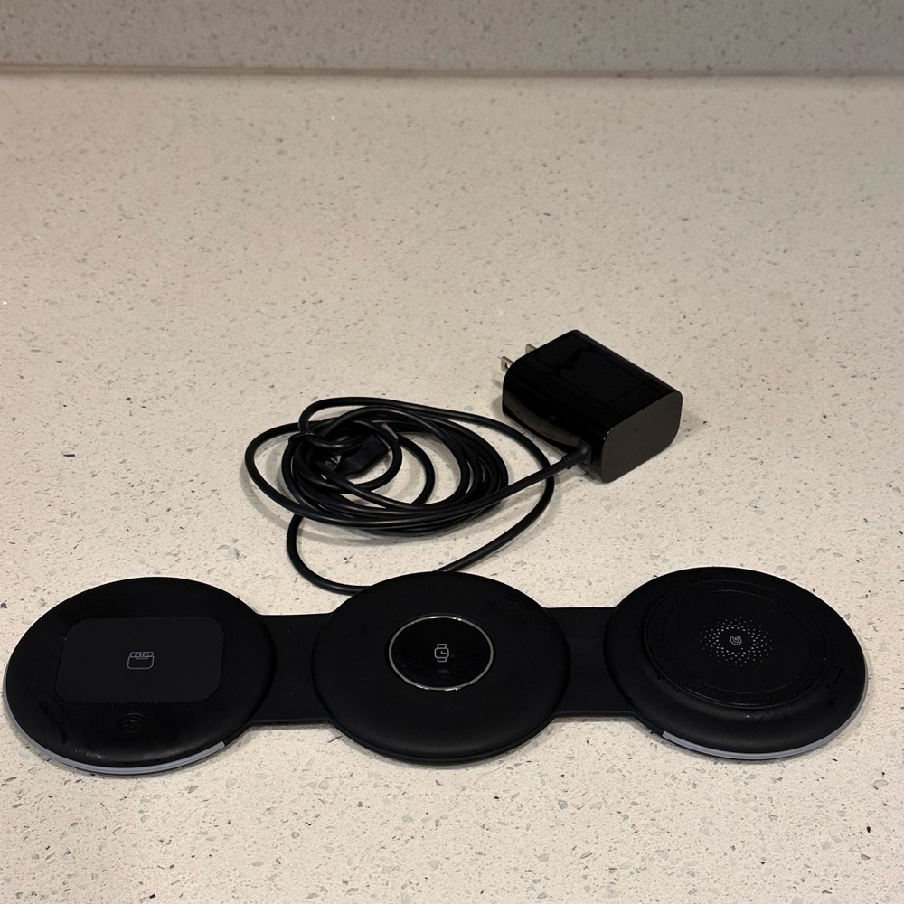 Foldable Wireless Charger 3 in 1 for Travel, Charging Pad for Multiple Devices